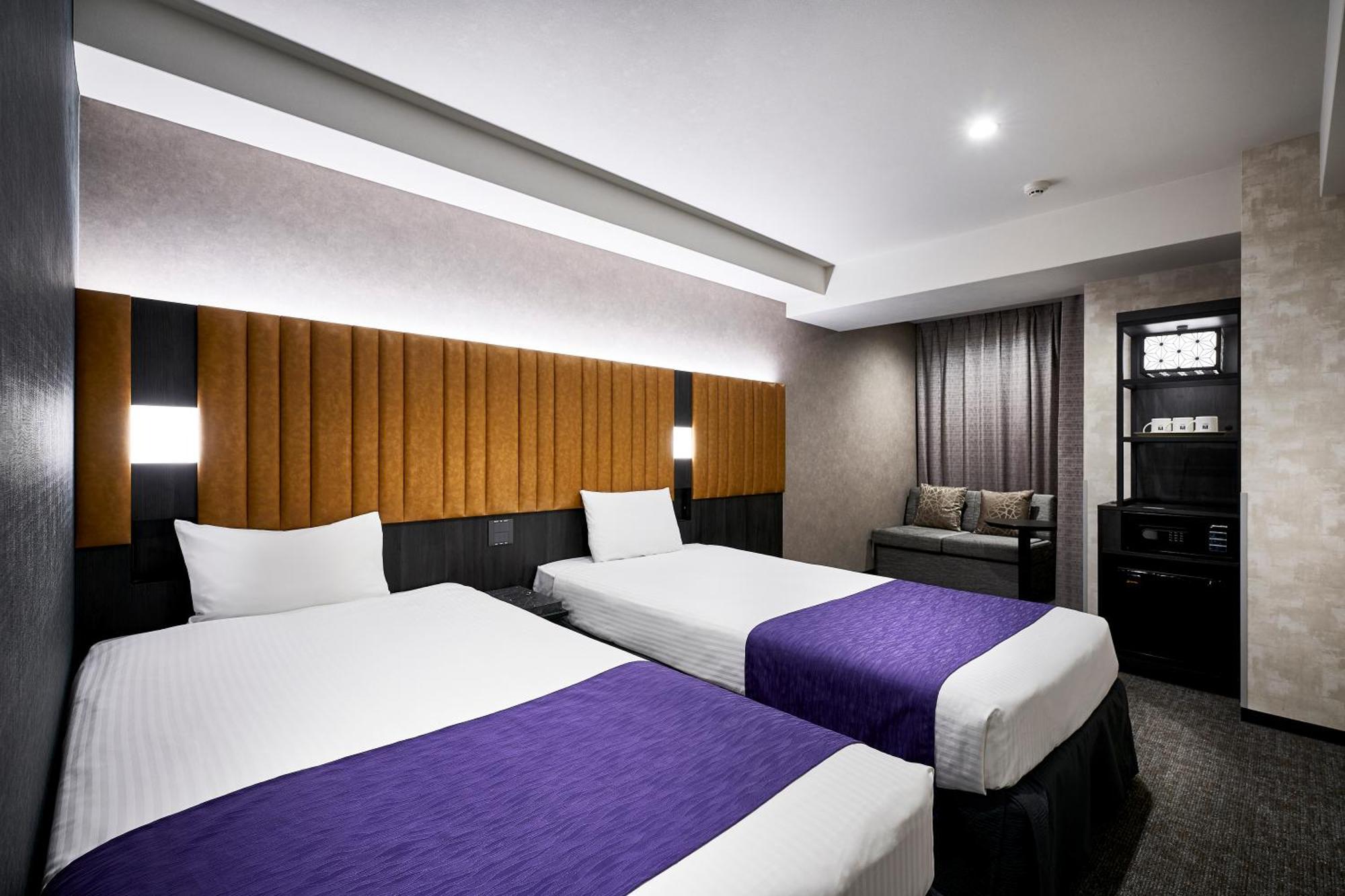 Hotel Monday Kyoto Marutamachi Bagian luar foto